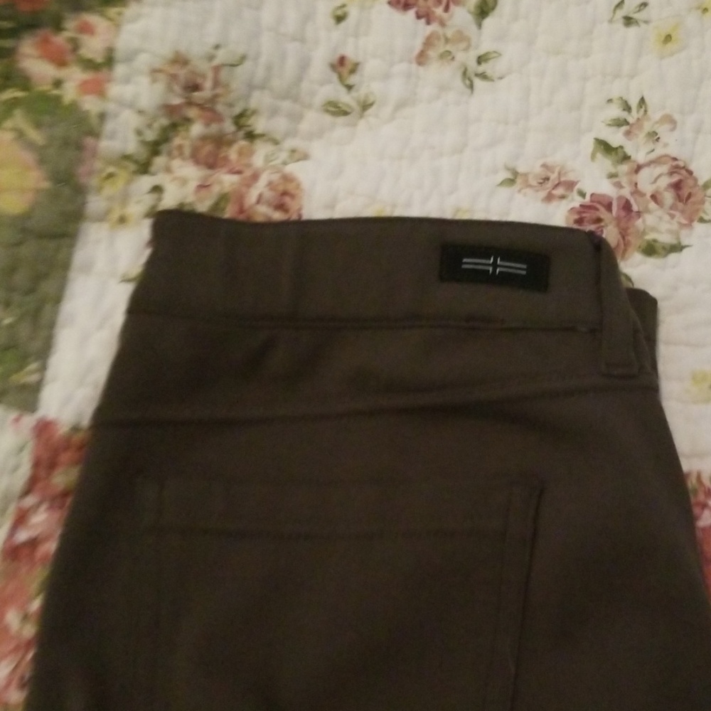 Pants - Picture 4 of 4